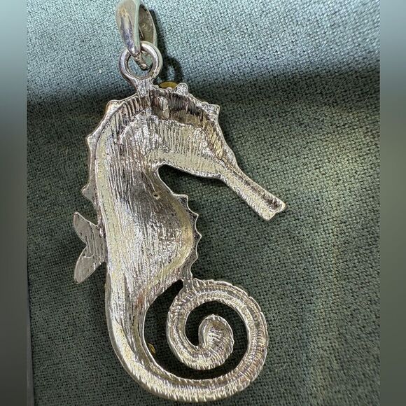 Purple Rhinestone Seahorse Pendant – Ocean-Inspired Statement Charm - Picture 10 of 17